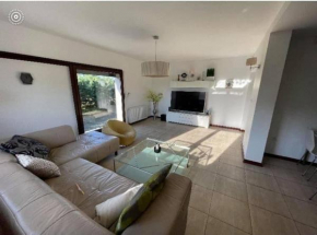 Schönes Ferienhaus für 7 Personen und 1 Kind, Gąski